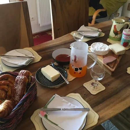 Les Pignons Bed & Breakfast